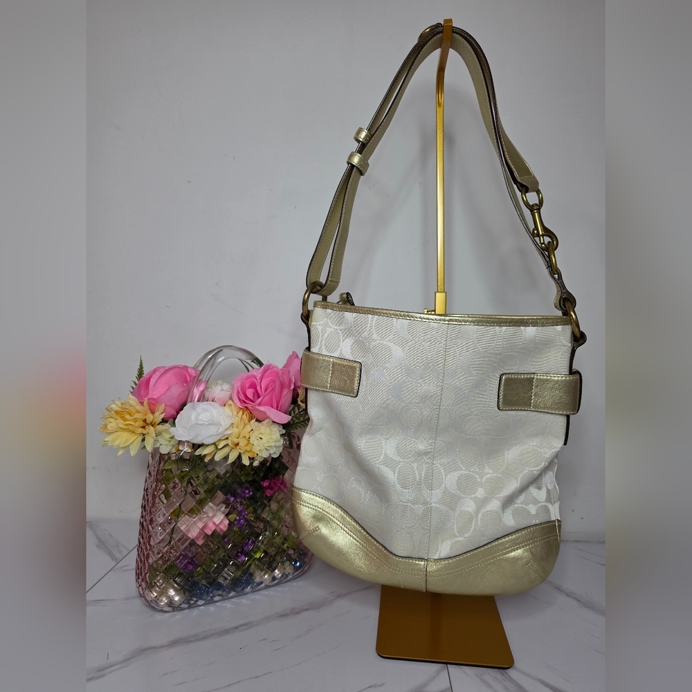 Vintage Coach Cream and Gold Shoulder Summer Hobo Bag | NWOT - Picture 3 of 7
